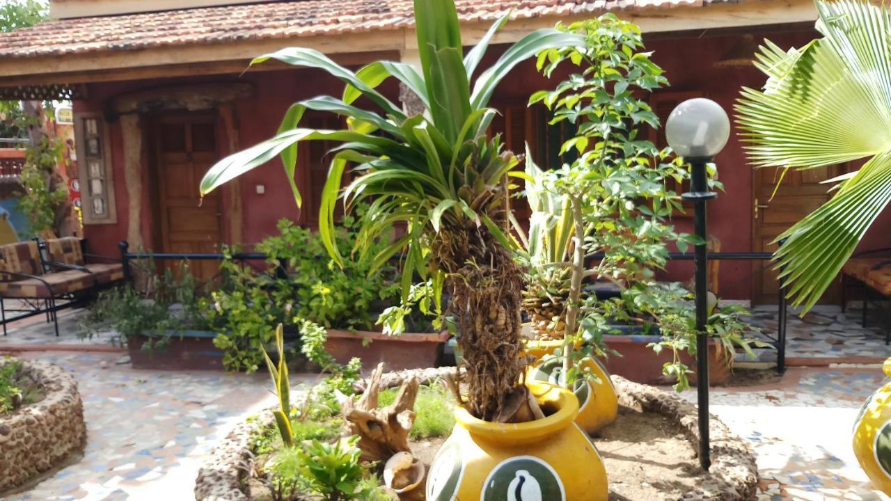 Auberge Khady Saly Exterior foto