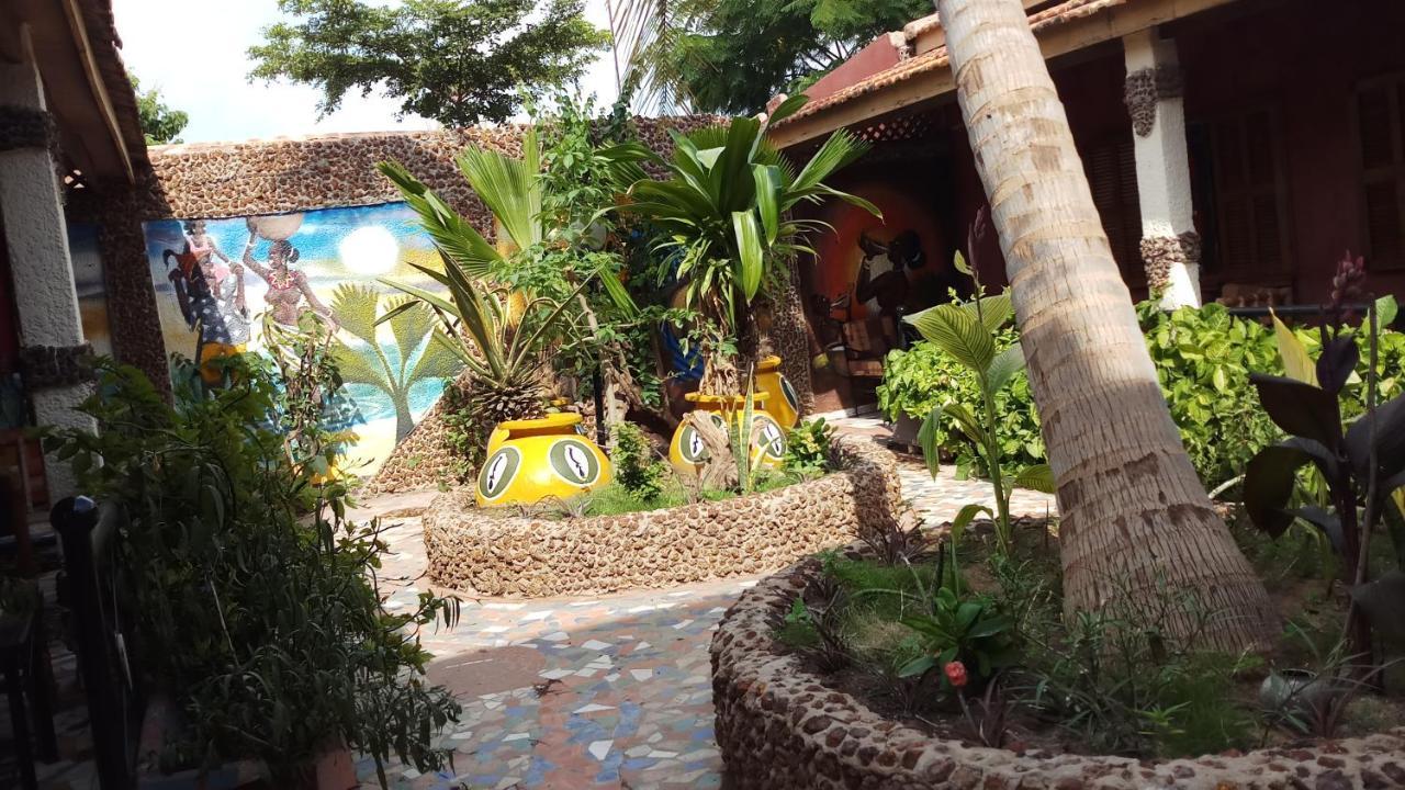Auberge Khady Saly Exterior foto